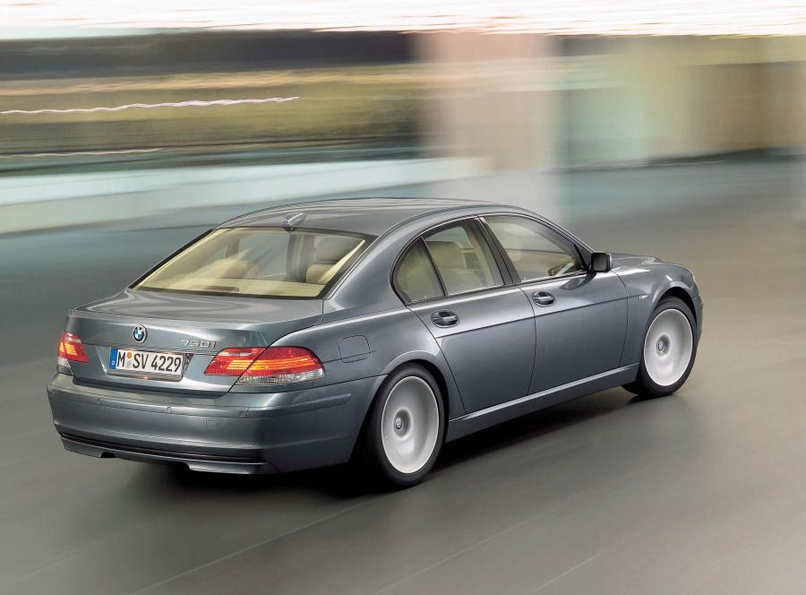  BMW 7-Series 2006 года  (фото 37 из 53)